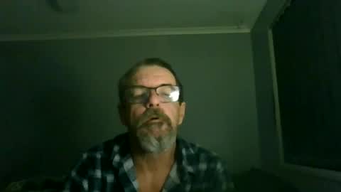 Max online show from July 4, 11:08 pm