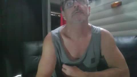 Max online show from November 22, 10:42 pm