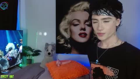 Max online show from November 20, 7:18 am