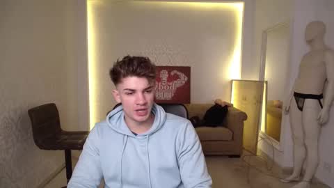 MaxKaiden online show from February 21, 5:35 am