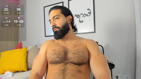 Max online show from October 2, 4:00 pm