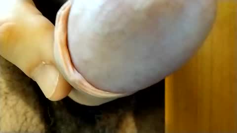 Max online show from April 16, 7:30 am