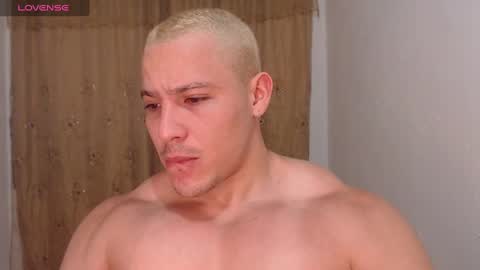 Max online show from February 25, 5:30 am