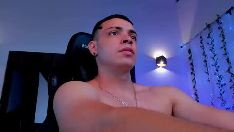 MAX online show from February 5, 9:40 pm