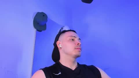 MAX online show from September 27, 10:51 pm