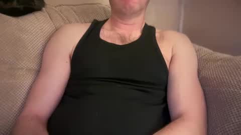 Snapshot of maxwellj1234 chatting on December 30, 7:42 pm maxwellj1234 online show from December 30, 7:42 pm