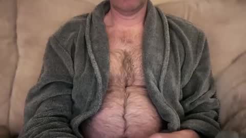 Snapshot of maxwellj1234 chatting on December 30, 7:26 am maxwellj1234 online show from December 30, 7:26 am