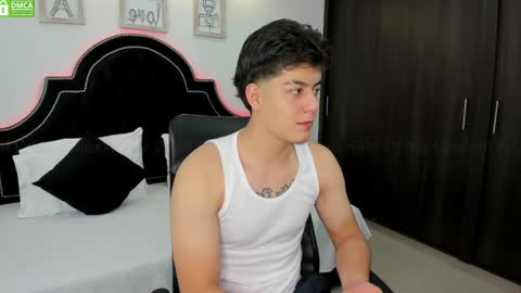 Maxxi online show from January 1, 8:37 pm