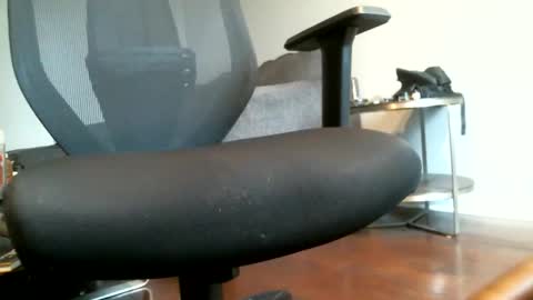 mcbuster11 online show from January 1, 3:24 pm