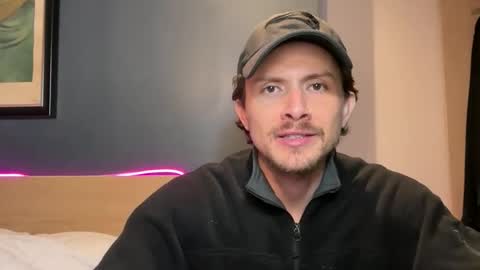 mcklister online show from February 18, 3:04 am