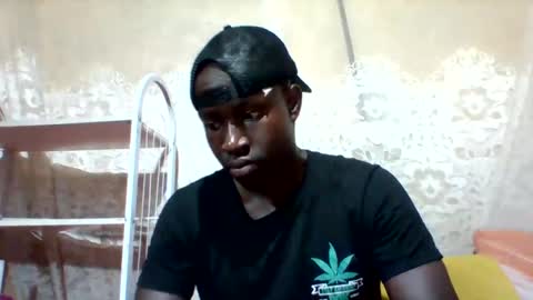 Snapshot of mclntz_bbc chatting on December 22, 8:25 pm mclntz_bbc online show from December 22, 8:25 pm