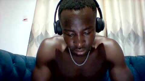Snapshot of mclntz_bbc chatting on October 10, 11:19 pm mclntz_bbc online show from October 10, 11:19 pm