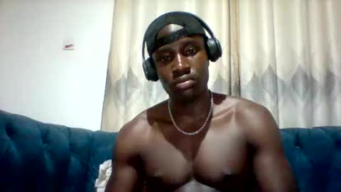 Snapshot of mclntz_bbc chatting on October 15, 12:18 am mclntz_bbc online show from October 15, 12:18 am
