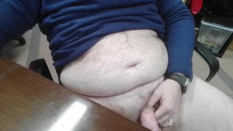 mdm1981 online show from February 3, 6:35 pm