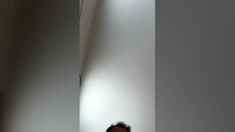 meandher0 online show from May 16, 10:58 am