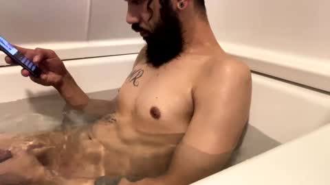 MegamanXXX online show from December 17, 11:38 pm