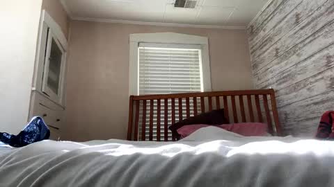 Tan lines online show from February 1, 7:23 pm