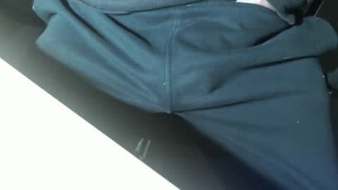 melbguy3181 online show from April 12, 7:32 am