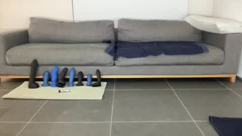 melcax online show from December 31, 10:48 am