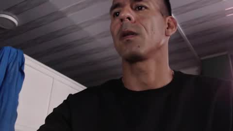 big brown online show from February 17, 8:36 pm