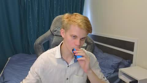 Mickey online show from October 28, 8:39 am