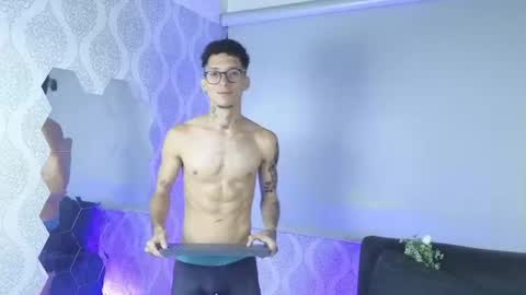 merlin_2026 online show from July 16, 7:54 pm