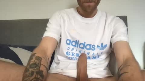 messageme11 online show from December 19, 1:18 pm