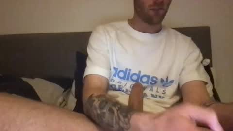 messageme11 online show from December 20, 2:19 am