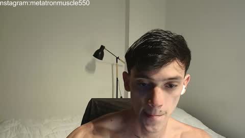 Snapshot of metatron_muscle chatting on February 2, 1:55 am Dany online show from February 2, 1:55 am