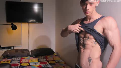 Snapshot of metatron_muscle chatting on January 5, 3:11 am Dany online show from January 5, 3:11 am