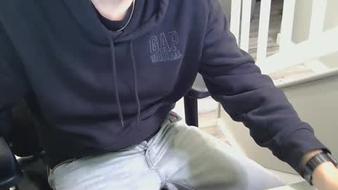 mic6969mic online show from April 9, 7:42 pm