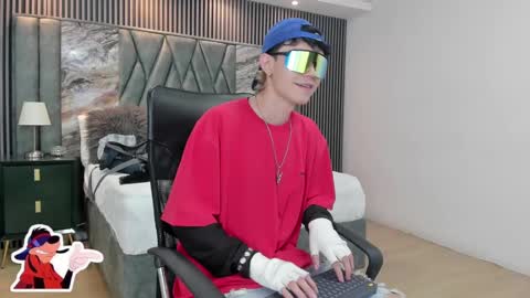 Michael online show from October 31, 9:29 pm