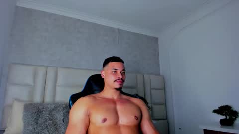 Michael online show from November 1, 8:29 am