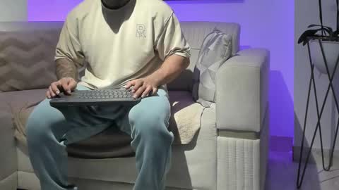 Michael Salens independent model online show from March 8, 10:17 am