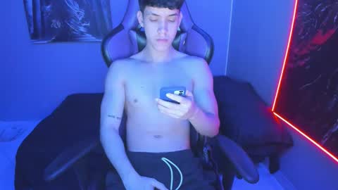 Michael online show from October 20, 4:05 am