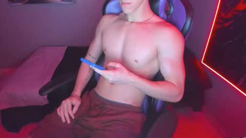 Snapshot of michael_twink18 chatting on October 18, 4:28 am Michael online show from October 18, 4:28 am