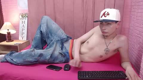 michaelhot303av online show from December 2, 4:59 am