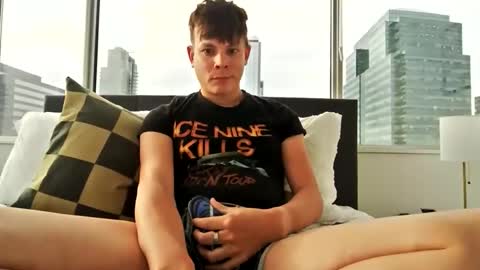 michaeltwinkboy online show from June 10, 1:29 am