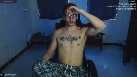 Mickey online show from December 27, 4:15 am