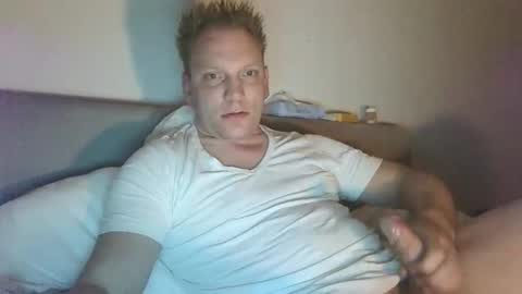 mickkxl online show from January 15, 8:16 pm