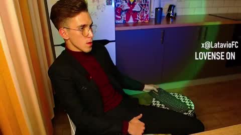 Snapshot of midnighter__ chatting on September 22, 3:50 am Alexey or just Alex online show from September 22, 3:50 am