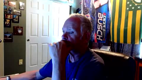 Snapshot of midwestdad09 chatting on September 8, 5:56 pm midwestdad09 online show from September 8, 5:56 pm