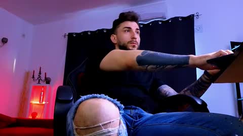 MightyAaron online show from March 21, 5:11 am