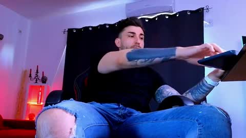 MightyAaron online show from May 26, 3:57 am