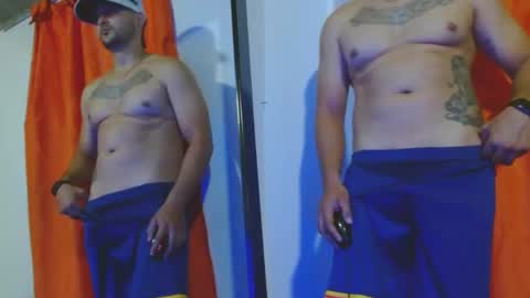 Snapshot of migueliito_9 chatting on January 13, 3:15 pm migueliito_9 online show from January 13, 3:15 pm