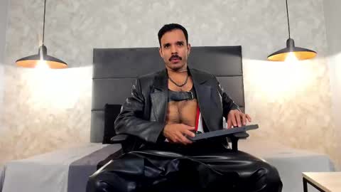 miguelsanfrancisco online show from November 2, 3:38 pm