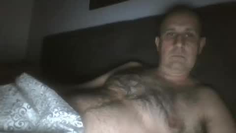 mikael_r52 online show from May 17, 9:00 pm