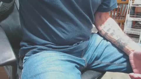 Snapshot of mike694fun chatting on December 12, 9:26 pm mike694fun online show from December 12, 9:26 pm