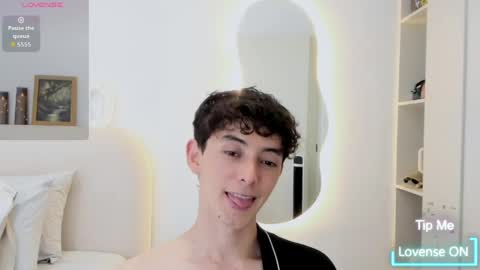 Mikebelf4 online show from April 12, 9:27 pm