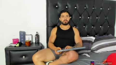 mikeblaree online show from April 18, 7:58 pm